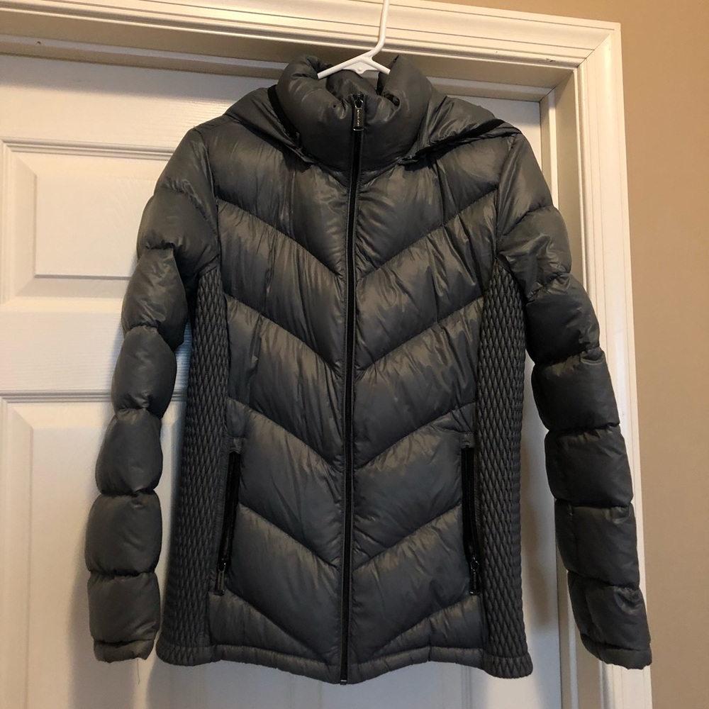 MICHAEL KORS DOWNFILL PACKABLE JACKET